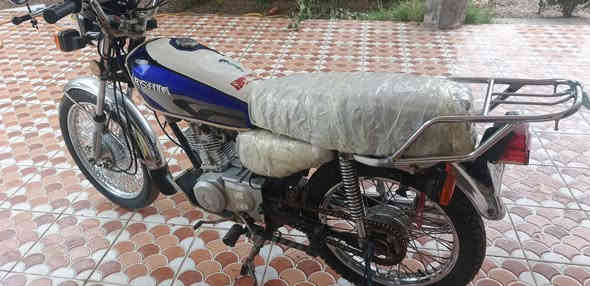 السلام عليكم دارجه لبيع مودل 21 دراجه جازه ما عوزه شي اوراق صولي مكان رفاعي السعر 625 وبيه مجال
***********
