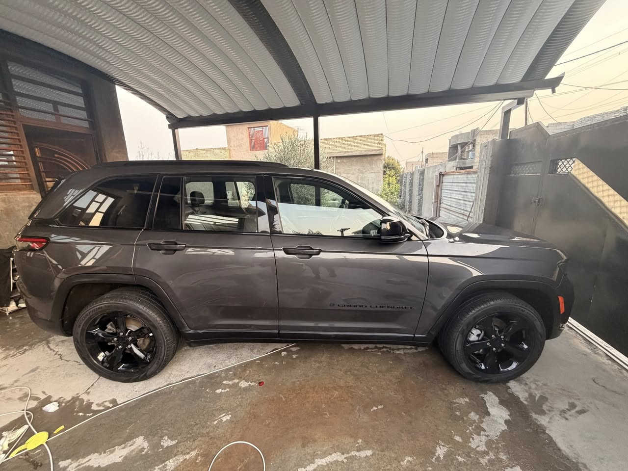 جيب كراند شيروكي موديل 2025 ذوي الشهداء بأسمي
فئه لمتد 5 كامرات 5 راكب
بنوراما
 كشن ميموري خزن
 تدفئه تبريد كشنات 
حادثها وصور الحادث موجود خاص 
او الاتصال ***********
السعر 28.500$
