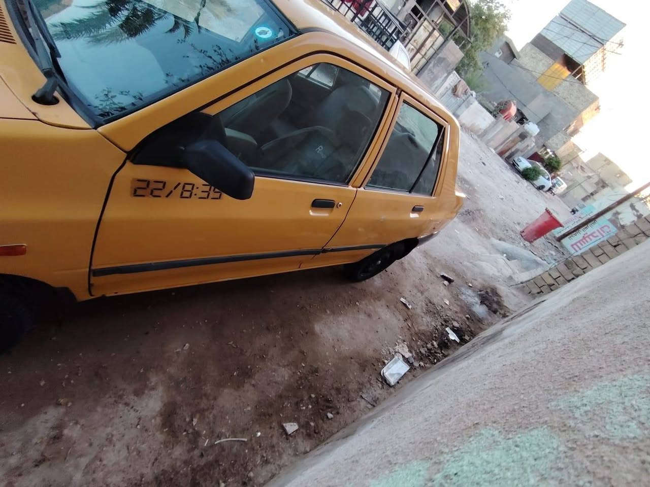 بيع او مراوس  سايبة 2015 السيارة خير من الله صدرهة جديد كير مكينة خير من الله هيئة غراملت مصفرة السيارك بسمي تحويل ثاني يوم السيارة بيهة طخة بلباب الخلفي شواصيهة نضاف سعر السيارة 35مكاني المشتل وهاذة رقمي ***********
