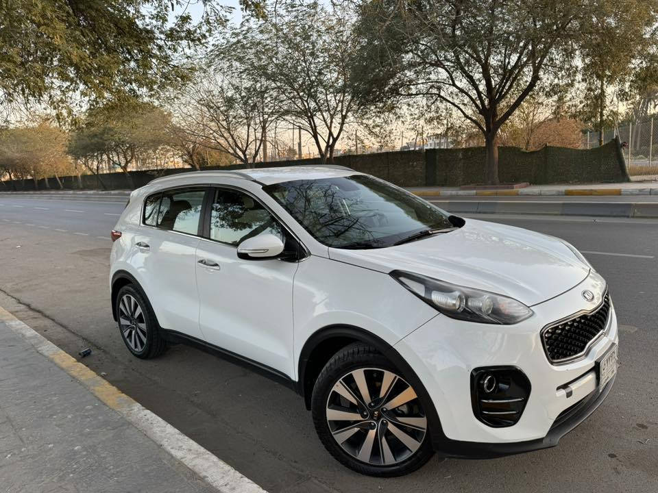 كيا سبورتج موديل ١٧ خليجي مكفول من الدعاميه للدعاميه السياره نضيفه ومناقصه شي العنوان بغداد الدوره 
السعر ١٧٢ وبيه مجال حك الجيه 
***********
