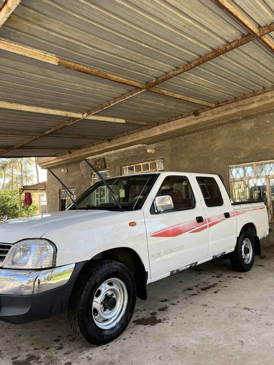 للبيع نيسان موديل 2010مواصفات كويتي محسن رقم كربلاء دوله  تحويل ثاني يوم مكفوله كفاله عامه عدا شبر بل بنبز جام كهربائي داخل احمر مكان كربلاء الاتصال ***********
