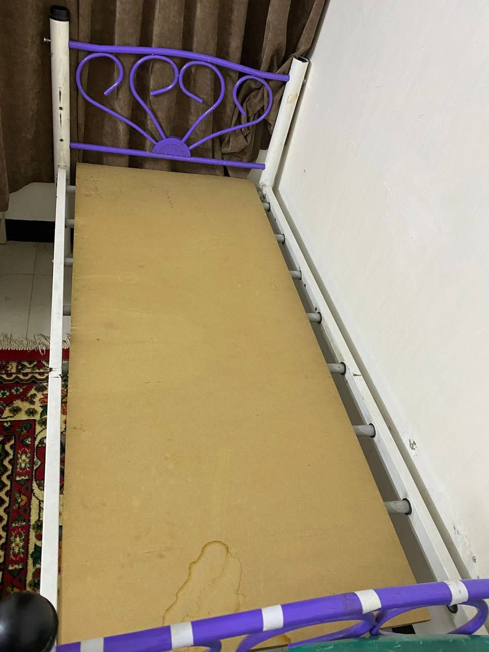 السراير ب٥٠اثنينهم الطباخات اىواحد ب٧٥الف الواحد شغلات الفرن فوك جوة مابي اي ضرر عن اني بغداد حي الاجهاد عله هذا *********** مستعجله عليهم اغراض نضيفه جدا
