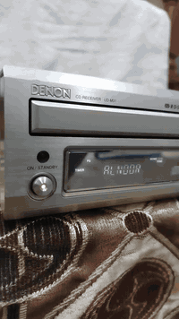 مكبرصوت ماركةدينون ياباني جهاز جديد لوك. مشتغل مرة وحدة فقط نضافة ٩٩٪  سيدي وراديو موجتين. Fm موجة طويلة باحث ويحجز أكثر من ٢٠ قناة  ومدخل أواكس عدد٢
جهاز نادر ومختصر.
السعر ١٠٠ الف وكلشي بسعرة. للتواصل *********** اتصال او واتساب.والشراي يتصل. يوجد توصيل (جماعة التعليقات السلبية مامحتاج تعليقاتكم الي تعكس اخلاقكم. وفهمكم كفاية. تحياتي للطيبين
