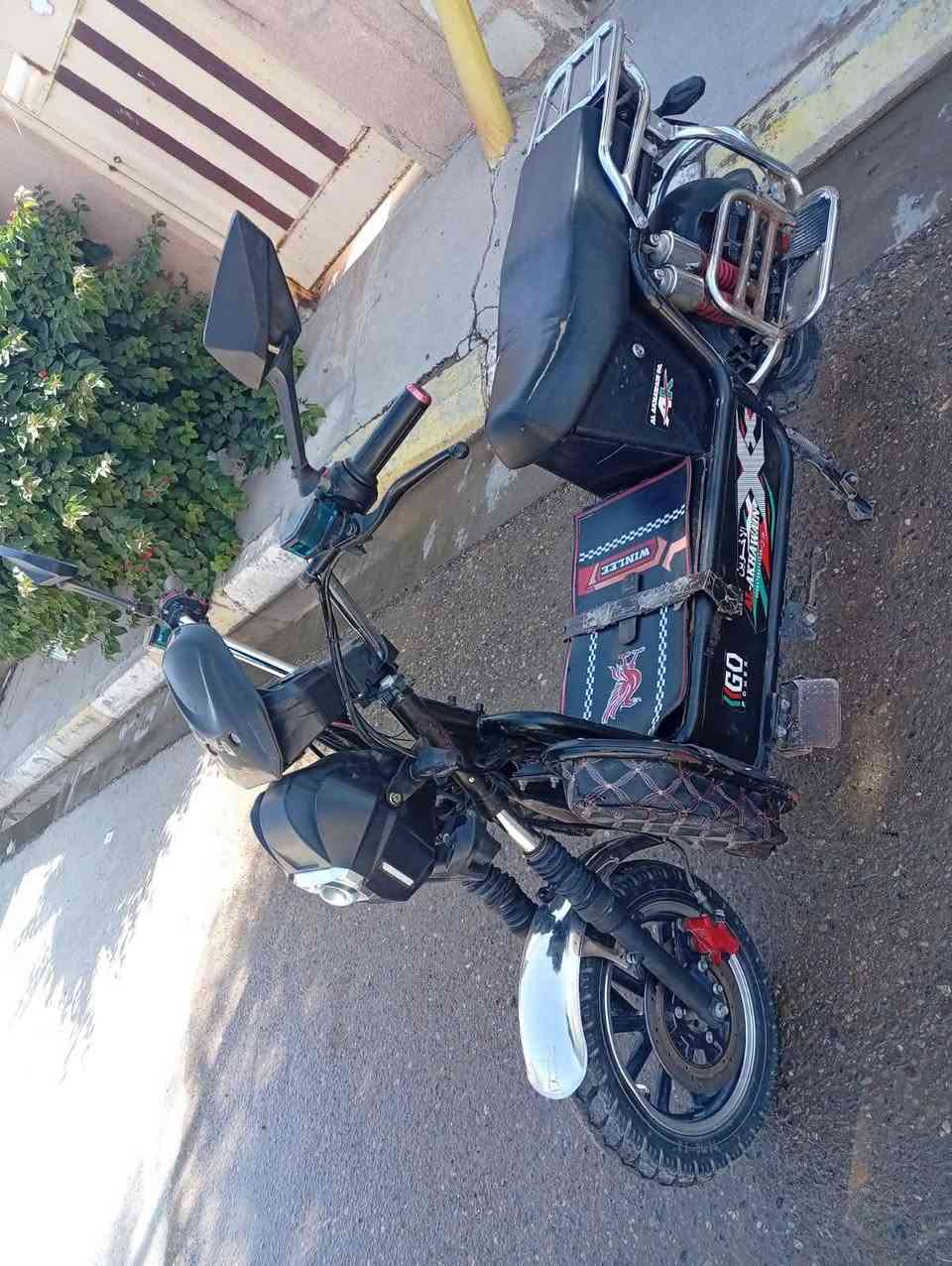 موطور جبلي للبيع بطاريات اشويه بيهن نفخه ٤٠٠ وبي مجال وهذا رقمي ***********
