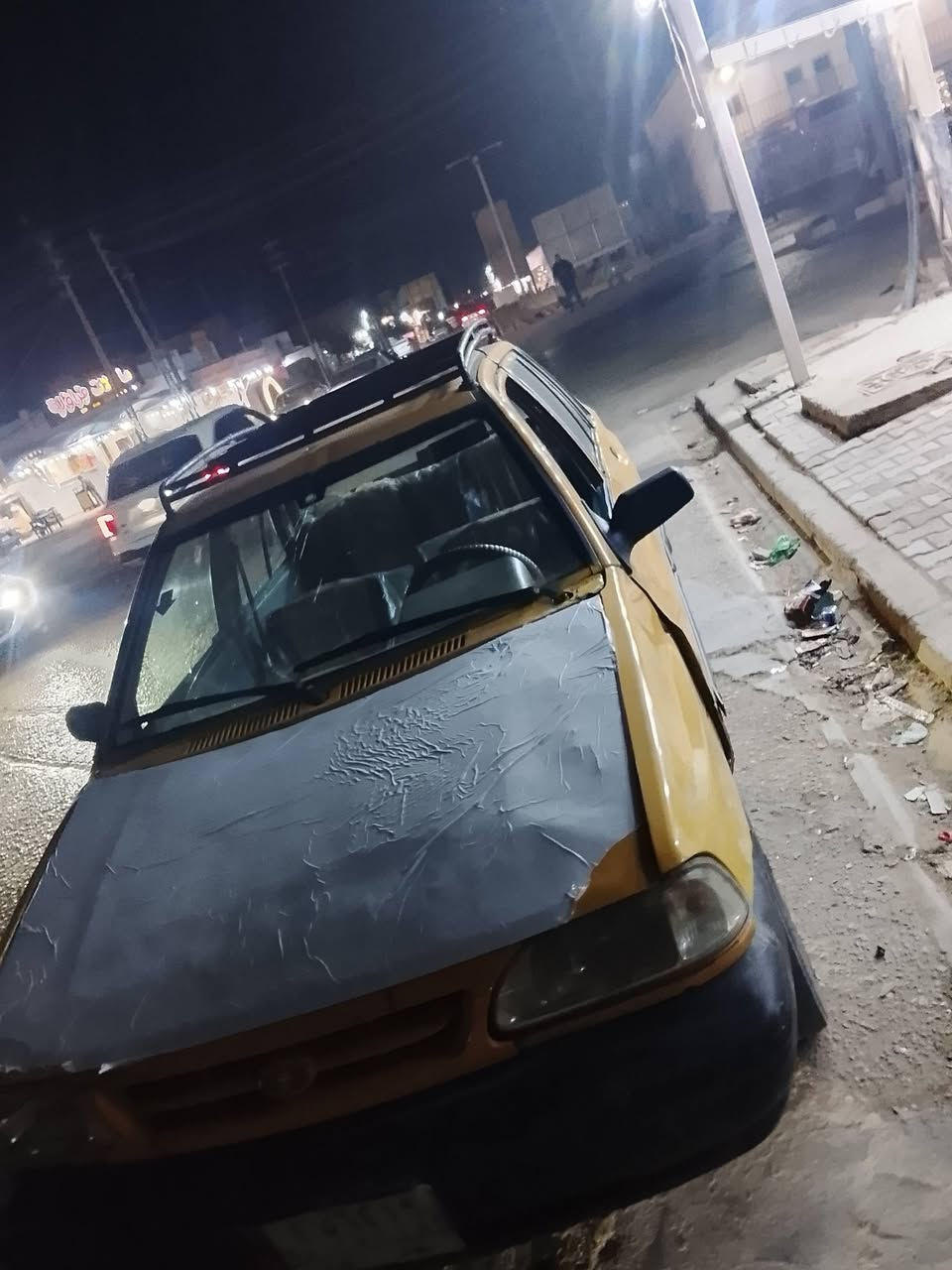 سلام عليكم سايبه صفره معروضه للبيع حداديه مكفوله مكينه وكير مكفولات ضمان ميه بل ميه  ما مسجله هيئه سعر السياره 15 ورقه السكن نجف حي نيسان رقم الهاتف ***********
