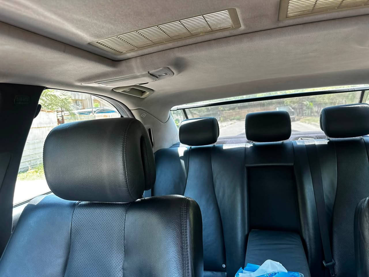 غواصة 2004 S350 وارد ياباني السيارة مكفولة من الضربة والصبغ فقط دعاميات مصبوغة ماشية ١١٧ الف حقيقي كلشي شغال بيهة مابيهة اي نقص عليهة ادامة كاملة صدر اطارات  السعر ١٦ الف$  مكان السيارة بغداد حي العدل ***********
