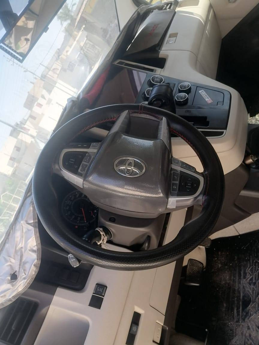 السلام عليكم
هايسه موديل 2024سياره فول المواصفات واحد ع واحد نظيفه معنا الكلمه ماشيه 60الف 
استفسار اكثر اتصال ع الرقم غير موجودين ع الفيس مكلف بلنشر ***********
