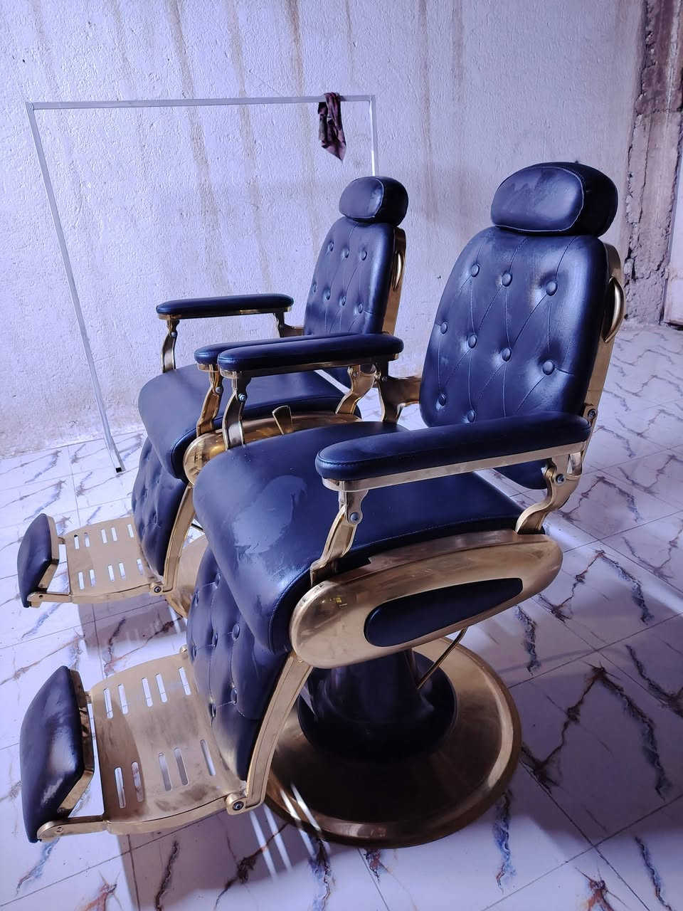 السلام عليكم كراسي عدد2 مكان بابل مدينه القاسم *********** ***********
