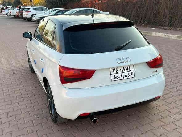 بسم الله  و توكلت على الله 
***********- واتساب التواصل فقط عالواتساب 
 *********** واتساب التواصل فقط عالواتساب 
للبيع و مراوسه  وترهم اقصاط أودي  A1 موديل 2013   مكينه 4 سلندر حجم 16 توربو بانزين   وسياره كير عادي و انس العطلات سعر البيع 73 وعليهه 18 ورقه ينزل من سعرها سياره جديده لوك بيهه فقط 1قطعه صبخ  كير و مكينه و تبريد بشرط طخم امامي خلفي جديد كلشي شغال اخوان السياره نظيفه كلش و بدون اي عيب رقمها اربيل و تحويل بشرط مكانها دهوك قضاء عقره دهوك
