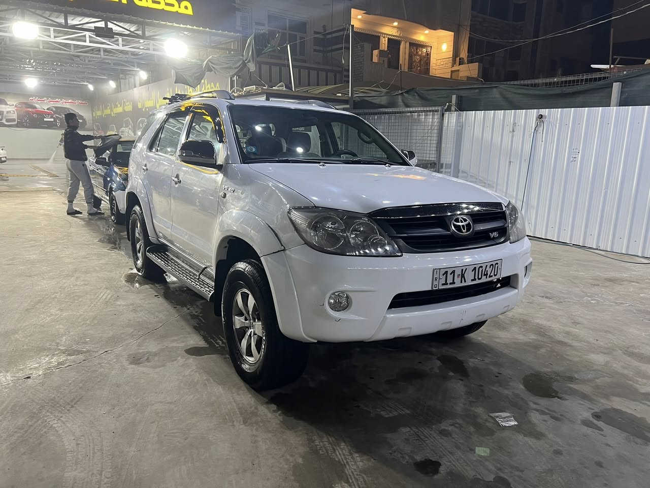 السلام عليكم تيوتا فورجنل خليجي 2006 باسمي سياره جاهزه من كلشي ستة سلندر يوجد تقريباً اربع قطع صبغ السعر 150 بيها مجال قليل *********** مكاني بغداد المنصور
