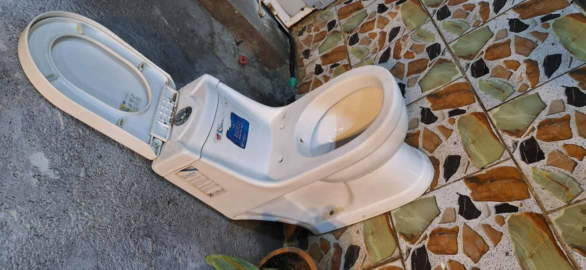 مقعد غربي لمن يحتاجه نظيف جدا
مجاناً في السماوة 
علي رياض


**إذا كنت صاحب هذا الإعلان وتريد حذفه لأي سبب، رجاءا أرسل رسالة إلى الدعم الفني**