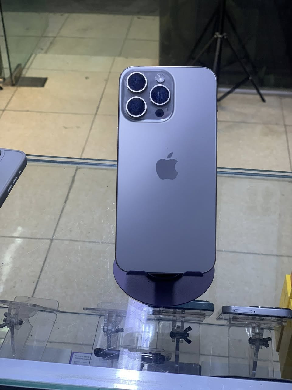 السلام عليكم ايفون 15 برو ماكس بطاريه 85 الجهاز شرق اوسط كارتونه مطابق
ذاكره 256 السعر مليون و 100 وبي مجال بسيط المكان حي الجامعه


**إذا كنت صاحب هذا الإعلان وتريد حذفه لأي سبب، رجاءا أرسل رسالة إلى الدعم الفني**