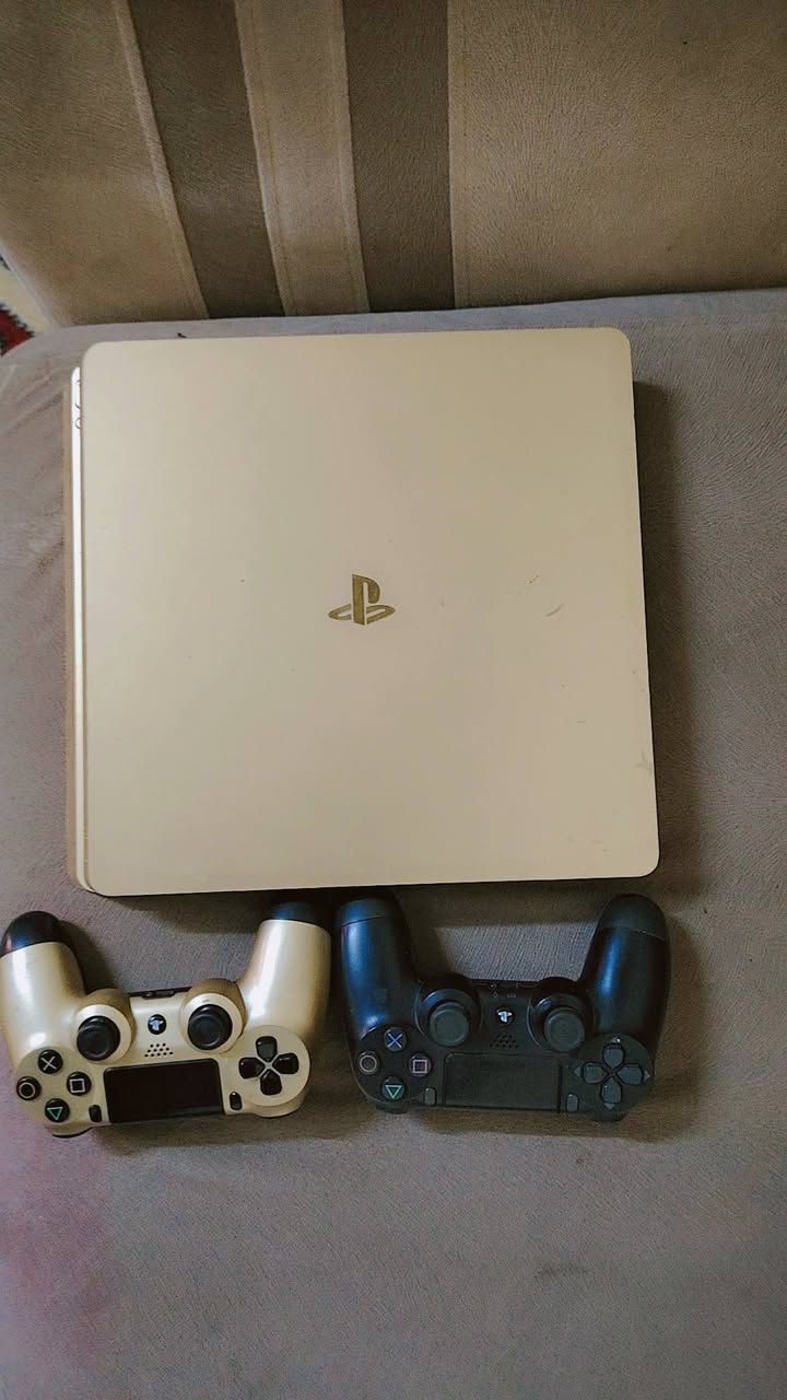 بلي فور سلم مهكر نضام 12 بي 12لعبه من ضمنهم بيس 21
1تيره. سعر 300 لي رايده بلعافيه هذا رقمي ***********
