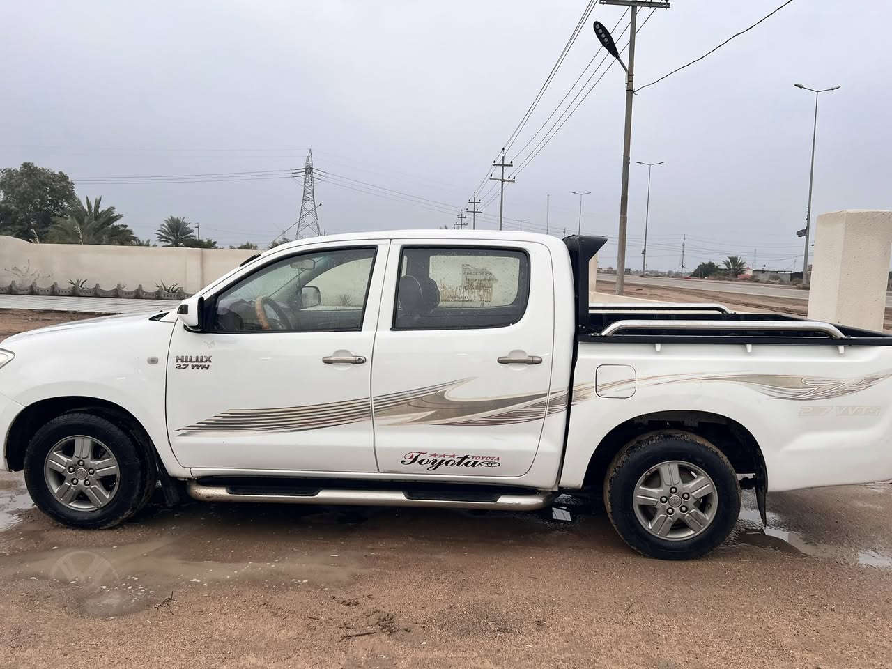 فلاونزه 2011نضيفه حداده توه شاديله تخم تاير جديد سياره جاهزه ضربته بس البجم خفيفه الباقيه كله كفاله رقم التلفون ***********
