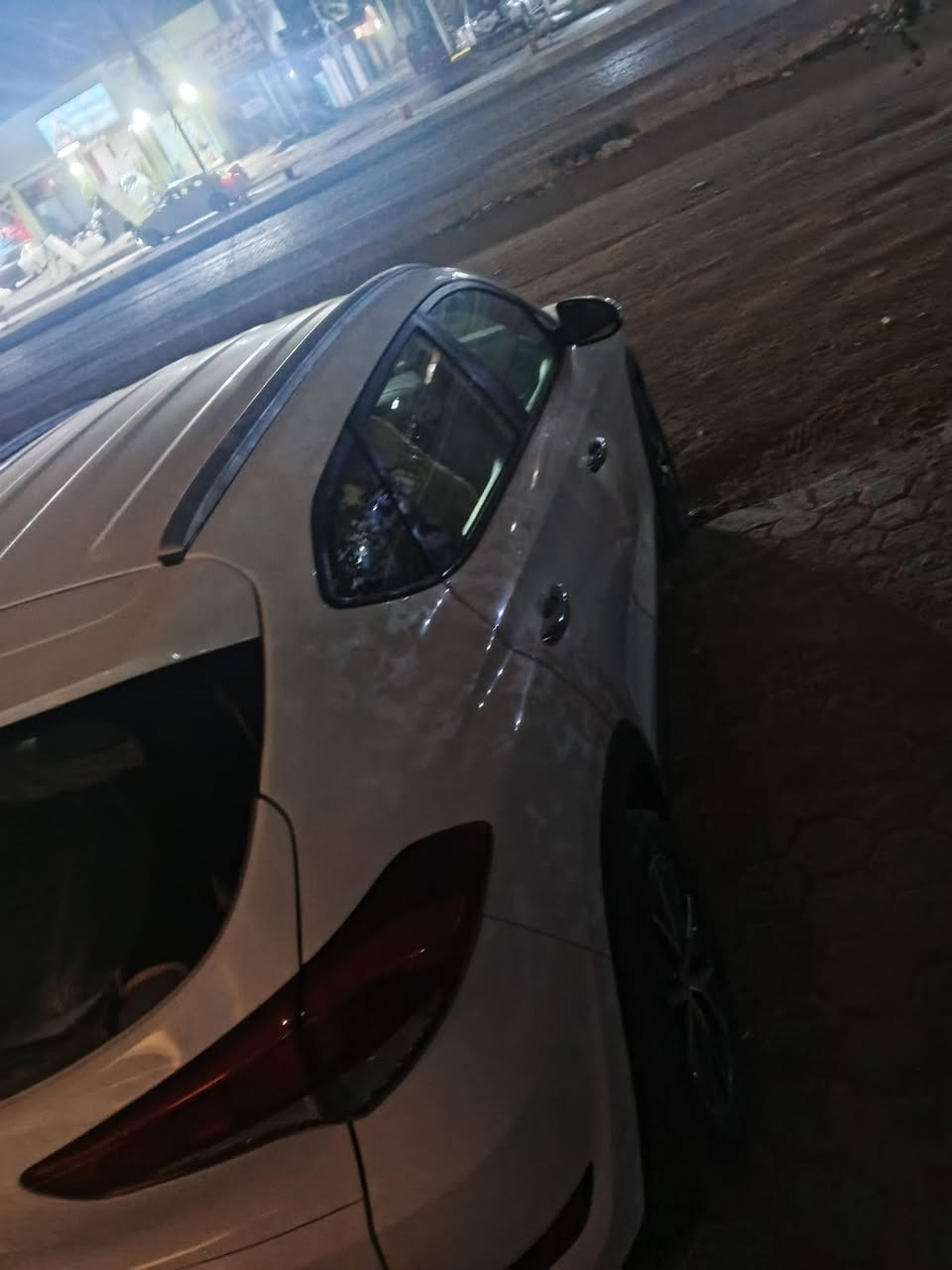 توسان 2017
سيارة كلش جديدة وبدية حلو بية كرت صبغ بل بنيد وصبغ بل جاملغ الورة اثر تكشيط صبغ وراجعين مرة ثانية صابغي السعر 170وبية مجال وترهم مدة أو قساط***********
