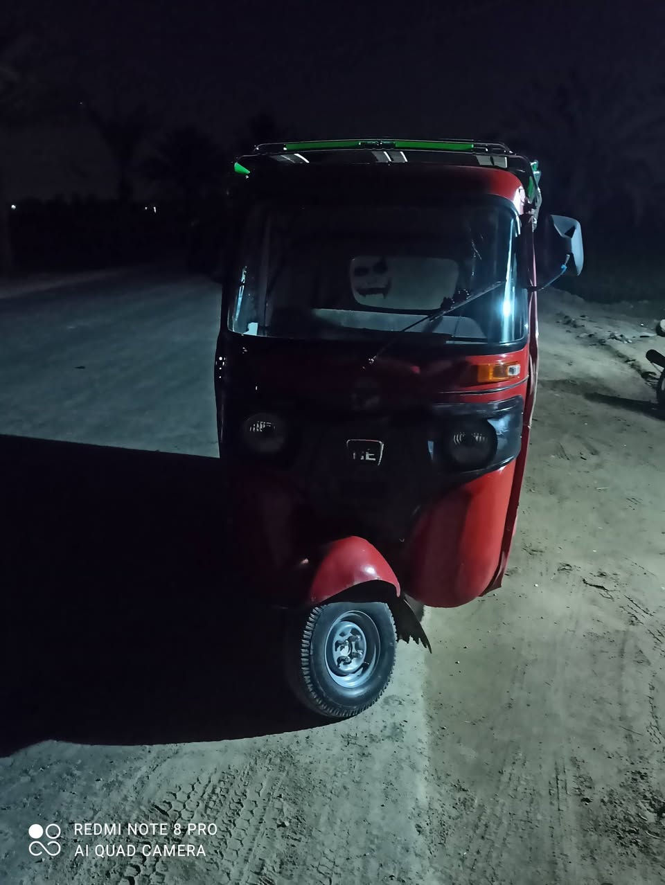 تكتك البيع موديل ١٧  محرك عشرين برغي مانقصه كبل الشغل وخير من الله وراق المصطفى رقمي ***********
