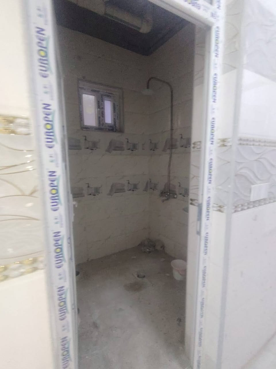 🏡 بيت مميز للبيع – بغداد / البياع ✨

إذا تبحث عن بيت جاهز للسكن بتشطيب حديث وموقع ممتاز، فهذه فرصة لا تعوض.

📍 الموقع: الدوانم – بالقرب من جامع الفردوس
📐 المساحة: ٨٥ متر
🏠 البناء: طابقان

🔹 غرفتا نوم مريحتان
🔹 صالة واسعة بتصميم أنيق
🔹 مطبخ عصري
🔹 حمامان (داخلي وخارجي)
🔹 منوّر يمنح البيت إضاءة وتهوية طبيعية

🌟 بيت مرتب، عملي، ومناسب للعائلة، ويقع في منطقة هادئة وقريبة من جميع الخدمات اليومية.

📞 للحجز والاستفسار:
***********
***********

🏢 مكتب تاج الياقوت العقاري

#عقارات_بغداد #البياع #الدوانم #بيت_للبيع #عقارات_العراق #استثمار_عقاري #بيت_جاهز #تشطيب_حديث بغداد, العراق
