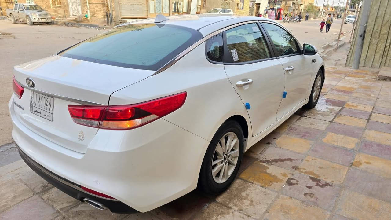 مديل ٢٠١٦سياره ماشيه ١٢٧الف جاهزه هاذا رقم تفاصيل ***********
