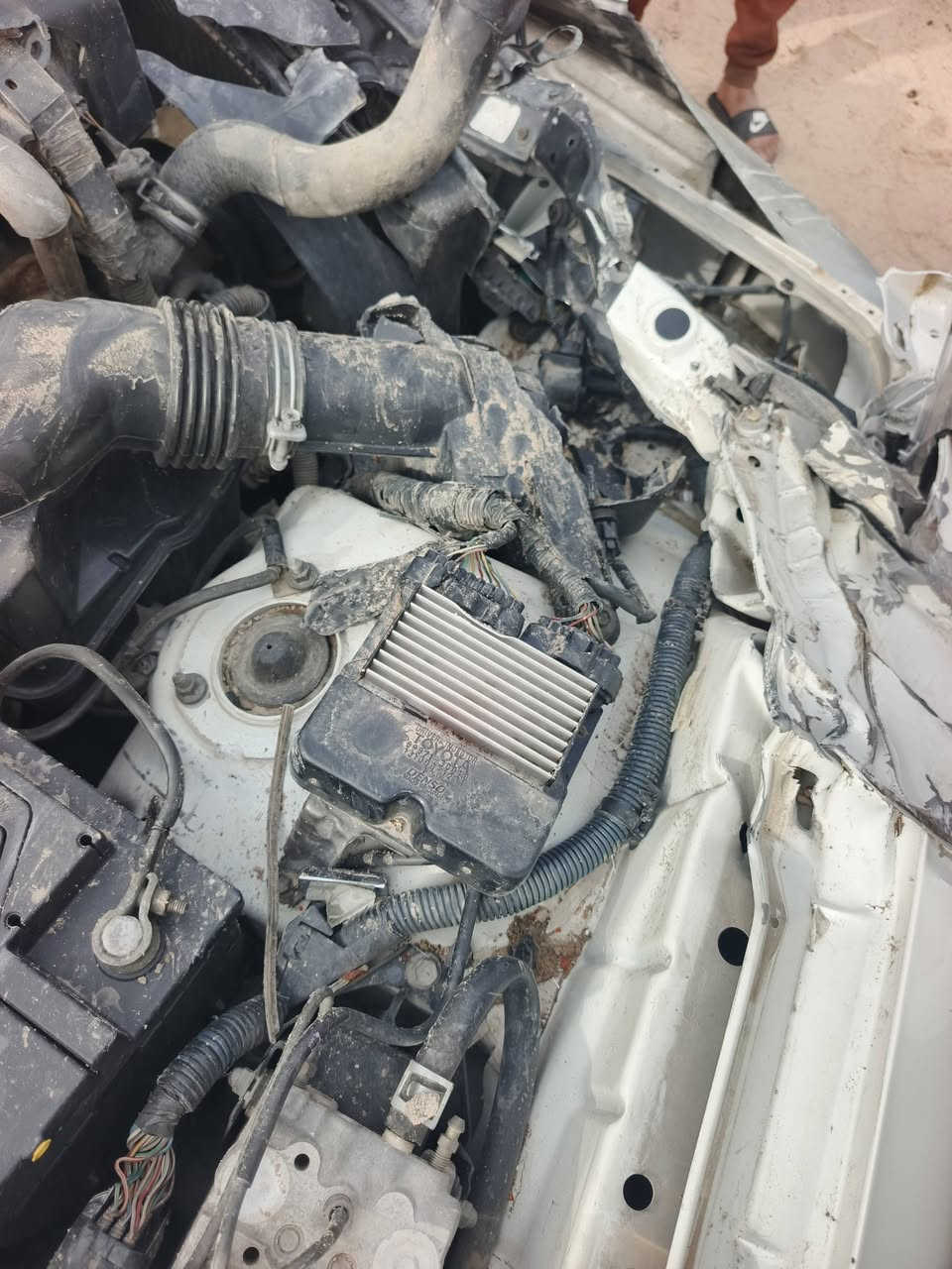 ملكة 2003 رقم بغداد انكليزي بسمي كريستال اصل ابيع على حادثها حادث سطحي بنيد وجاملغ وراديترات ***********
