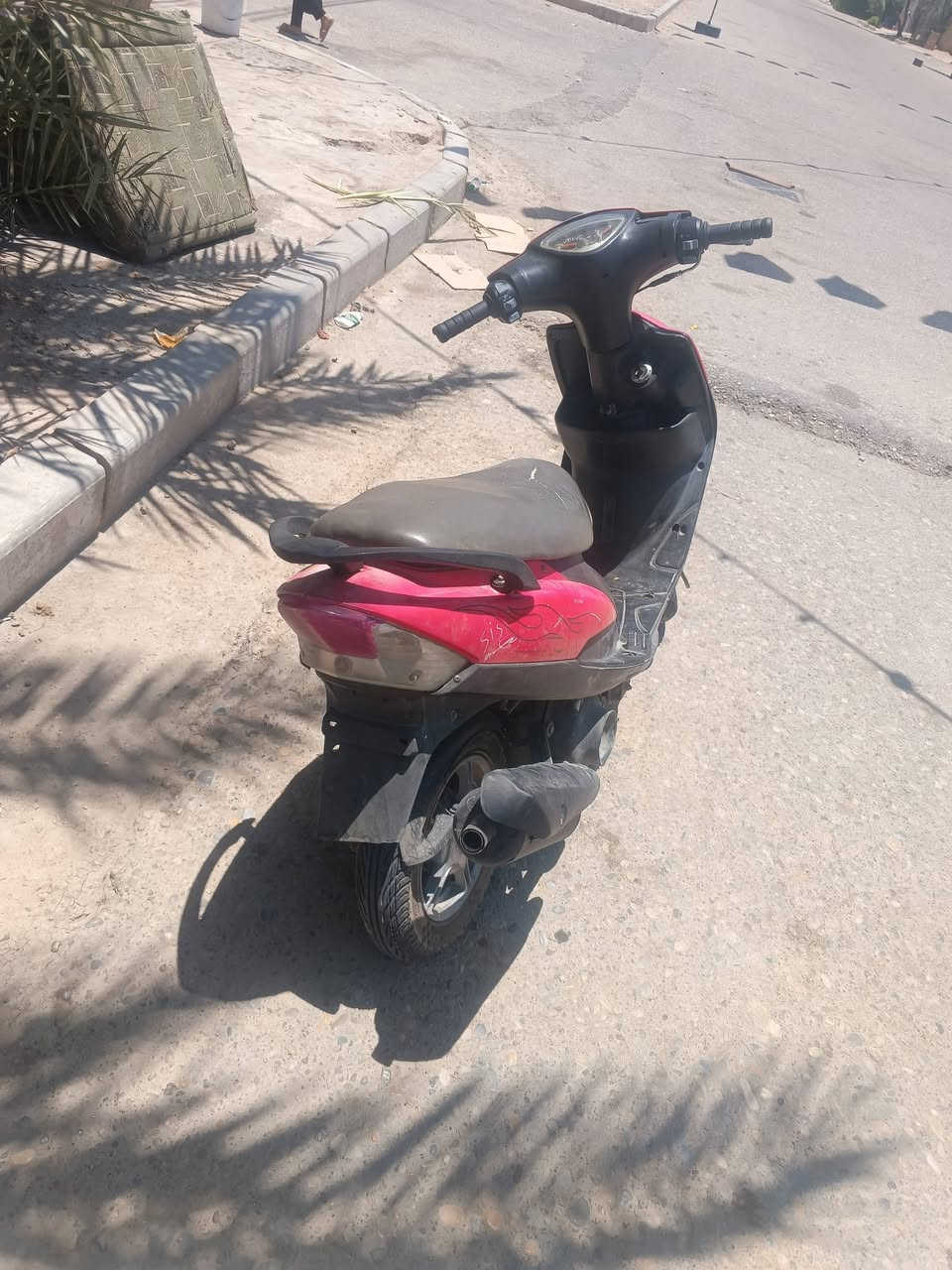 سلام عليكم دراجه ماكس عدله البيع كله شغاله من طول الطول سلف هندر ما مفتوحه السعر 550وبيه مجال تصال عله رقم ***********
