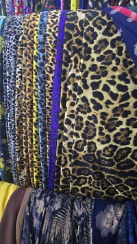 أقمشة كشمير • مكائن خياطة • كميرا جامع ابو الزهراء