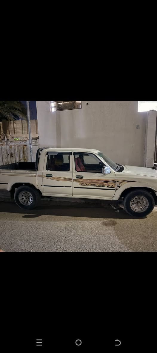 بيكم دير 2006 السنويه بعد 2شهر تسقط 
تحويل ثاني يوم رقمها السماوه رقم صاحب السيارة 
*********** السعر 35 ورقه اوللشراي بيها مجال
