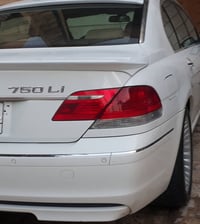 بي ام  باخره  باب طويل حجم ٧٥٠ السيارة  جديده  بدون  صبغ أو  حادث   بي...
