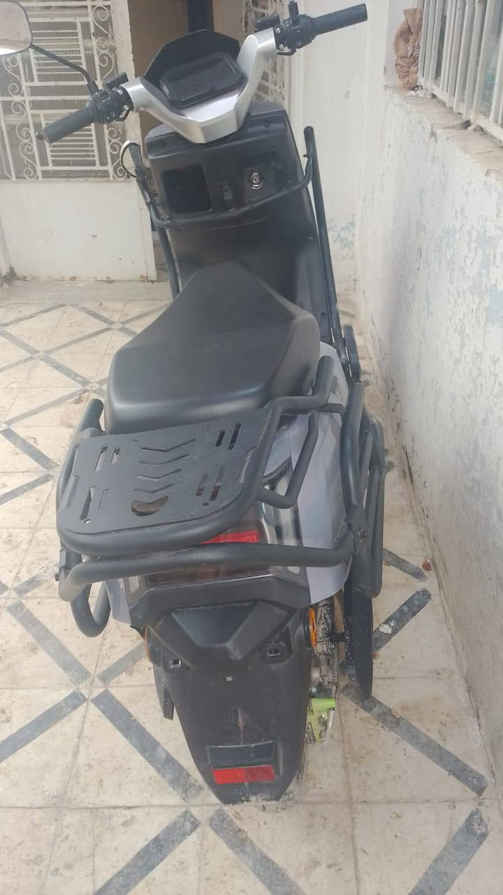 السلام عليكم مرخصت الادمن عندي ماطور شحن مديل 25 بطاريات جديده حجم اخبار من القديمه مالته تفاصلي البطاريات داخل الصورة   السعر 800 أو بي مجال  
التصال *********** متوفر وتساب 
المكان الخالص
