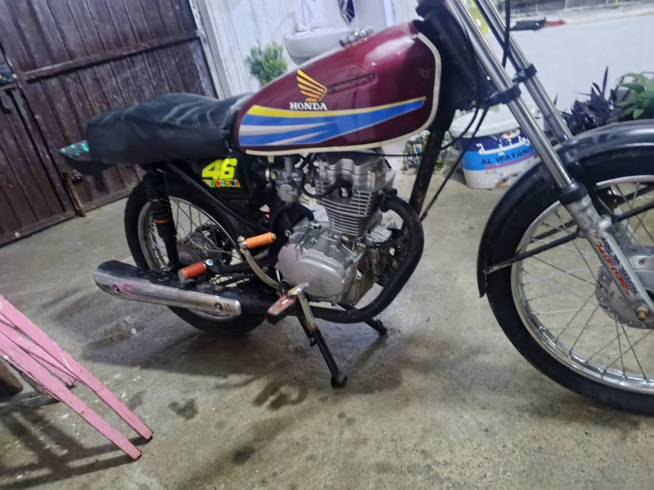 السلام عليكم نامه 23للبيع السعر 380وبيه مجال قليل شرط تحريكه ومعدل شراي اتصل ***********
