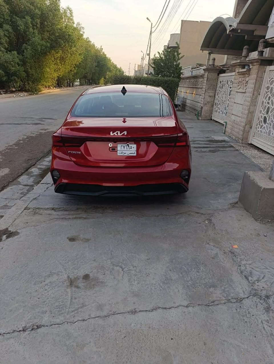 فورتي موديل 2024❤️
موديل ٢٤ ماشيه ٥١ 
بيها باب تبديل وكاله نفس اللون وليبل وشويه صبغ بجاملغ السيارة جديده رقم بغداد تحويل مباشر بأسمي مكان السيارة بغداد الدورة 
 السعر ١٦٥ وبيها مجال
للأستفسار ***********
