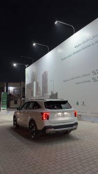 للبيع سورنتو 2025 خليجي وكاله الدوليه  سياره تشغيل عن بعد 7 راكب 3 قطع...