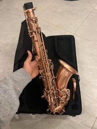 سيكسفون نحاس أمريكي مو صيني ختم  مكاني بغداد قيم واخذ بل يرضي الله  ٠٧...