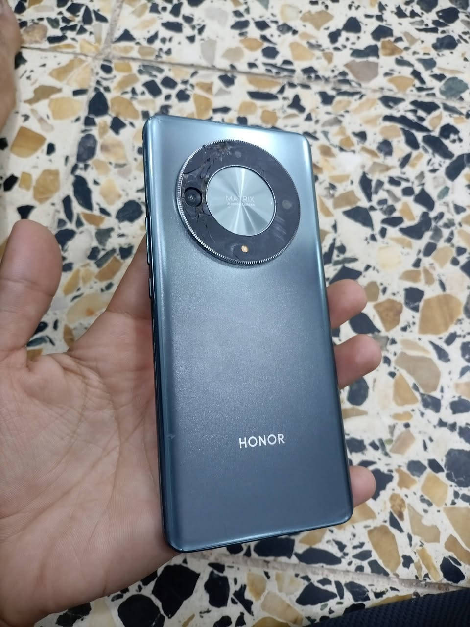 HONOR X9B 5G
ذاكرة 256 العشوائية12

فقط بي خط خفيف من فوك +فطور بصيطه مو مثر عل لمس مكفول و شغال علا اخر حباية صارله سنه بهل خط وطبيعي استخدام

جهاز بلادي فول سلاسه 120 هيرتز 

السعر125 الف قفل
مكاني الرمادي


**إذا كنت صاحب هذا الإعلان وتريد حذفه لأي سبب، رجاءا أرسل رسالة إلى الدعم الفني**