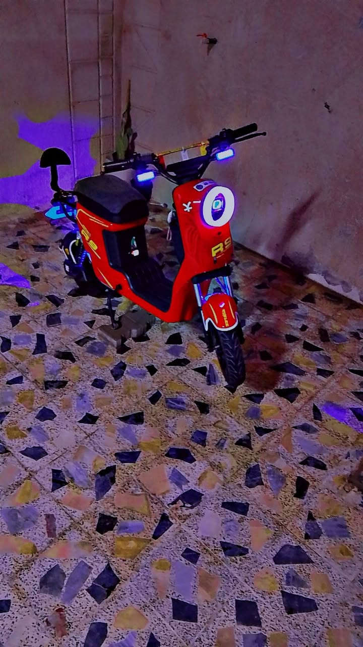 السلام عليكم دراجه للبيع موديل 2025 الدراجه كلش حلوه تخم تاير جديد السعر 475 مكاني  البصره التنومه شط العرب رقم *********** فقط واتساب فقط واتساب
