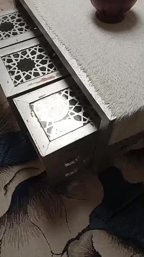 للبيع كنب نضيف ٤ قطع ٢كرسي ٢ كنب  كبير مع الطولات .. التواصل خاص


**إذا كنت صاحب هذا الإعلان وتريد حذفه لأي سبب، رجاءا أرسل رسالة إلى الدعم الفني**