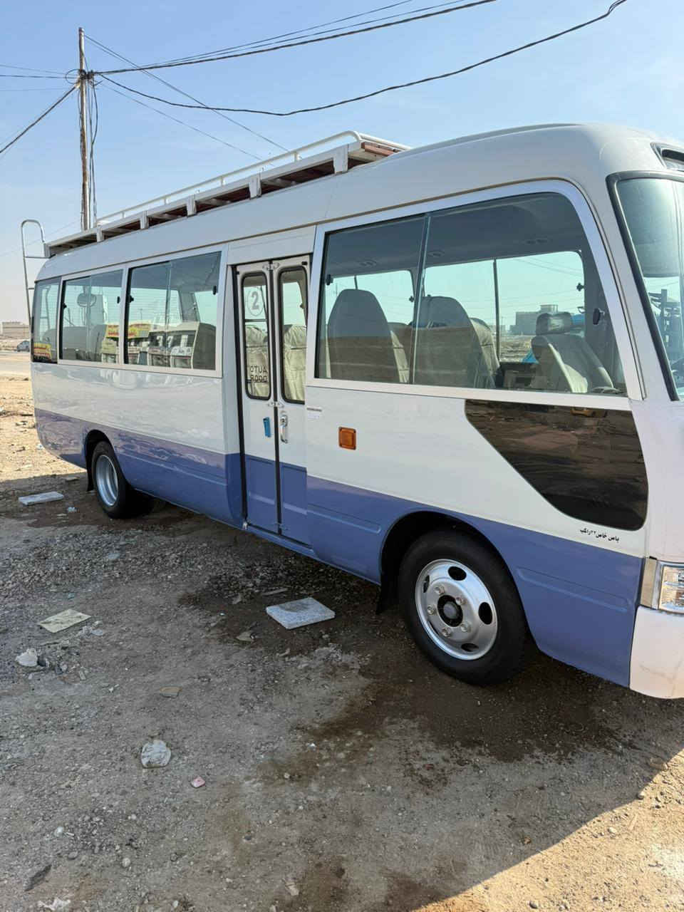 السلام عليكم من رخصت مدير الكروب كوستر للبيع موديل 2015 مكينه وكير والاكسل بي ونه خفيفه منضومه غاز 80 لتر جوبلس ناصي تخم تاير صبغ قليل ما متواجد عل فيس الاتصال على رقم الهاتف ***********
