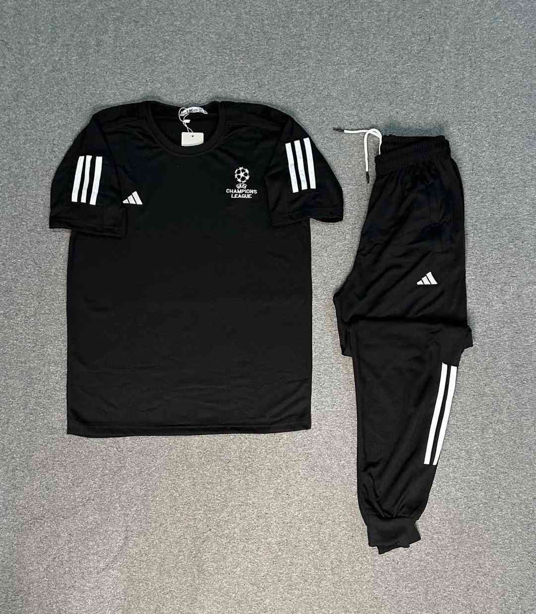 اتراك خامه سوري شرط الفحص
الدرزن 12قطعه 86
 قياسات L,XL, XXL, 3X


**إذا كنت صاحب هذا الإعلان وتريد حذفه لأي سبب، رجاءا أرسل رسالة إلى الدعم الفني**