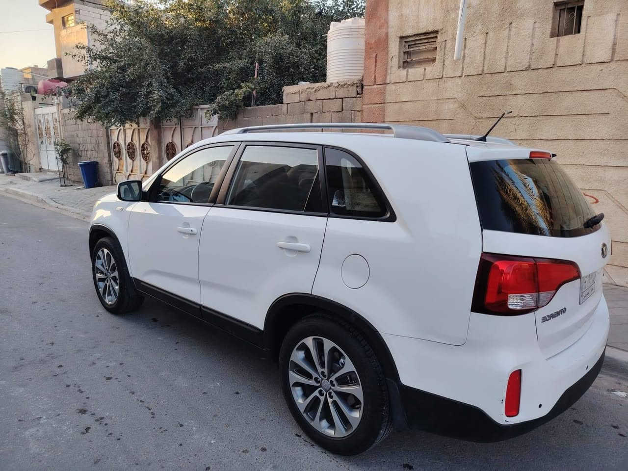 سيارة سورنتو ٢٠١٥ وارد خليجي رقم بغداد مشروع وطني تحويل بأي محافظه  مكفوله من الضربه ٦ سلندر فقط بارد باب الصندق كما موضح بالصوره حداديه جديده السعر ١٩٠
السياره بأسمي السنويه تنتهي بنهايه ٢٠٢٨

للاستفسار الاتصال على الرقم *********** متوفر وات ساب ايضا مكاني البصره
