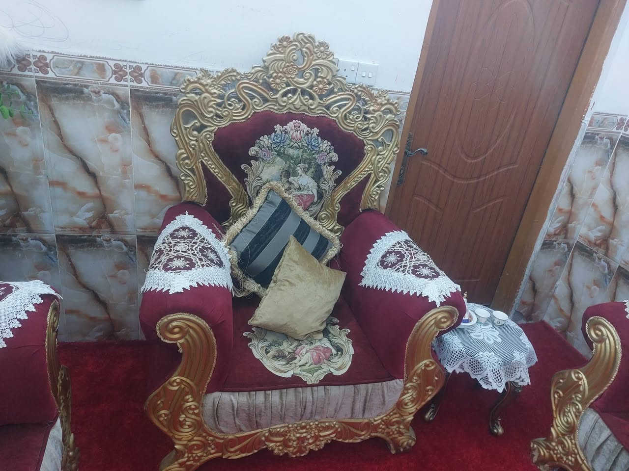 تخم ملكي للبيع كربلاء المن الداخلي سعر ٣٥٠  نضيف كلش مابي اظرار  ***********
