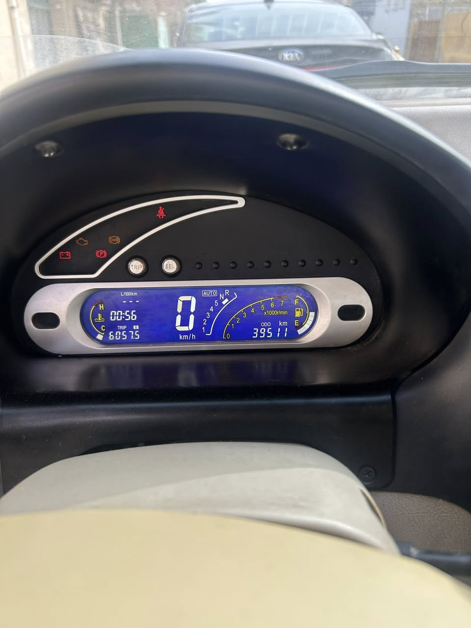 السلام عليكم ..
كيو كيو QQ موديل 13

ماشيه 39 الف بل نسبه الاقرانهه ماشیه قلیل

لوحات بغداد الدولي الجديد الرقم وسنويه اسمي

بدون حادث مكفوله فقط طخات خفيفه بارد مصلحه وشخوط قليله

اکو طخه حافة باب موضحه بل صوره بعدني ما مصلحه

معمره كامل اي نقص مابيه كامرة خلفيه و اماميه تسجيل حوادث

... دوشمه كشنات ارضيه وستيرآ تغليف

بدل عصا الكير ابدكم RND

موضح بل صوره للجمالية وسهولة التبديل

تبرید شغال كهربائيات كله شغاله اي نقص مابيه

کیر محرك بلادي خير من الله الله شاهد

السعر: 34 

الرقم :***********

العنوان:شارع فلسطين
