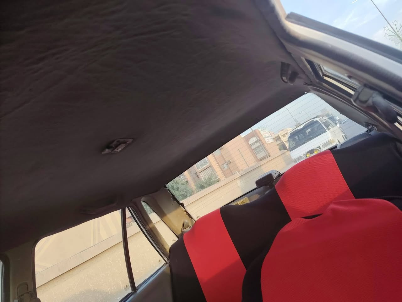 سلام عليكم اخوان موديل ١٠ سنويه لل٢٧ رقم انكليزي تحويل مباشر شواصي معمره تعمير درجه اوله بليت ٥ ملم عراقي مصبوغه حزام بدون ضربه باتري وبور وحداديه وميزانيه كير مكفول ومكينه بس بتشغيلت الصبح ادخن ٥ دقايق وتكطع السعر ٢٥ وبيها مجال للشراي رقمي ***********
