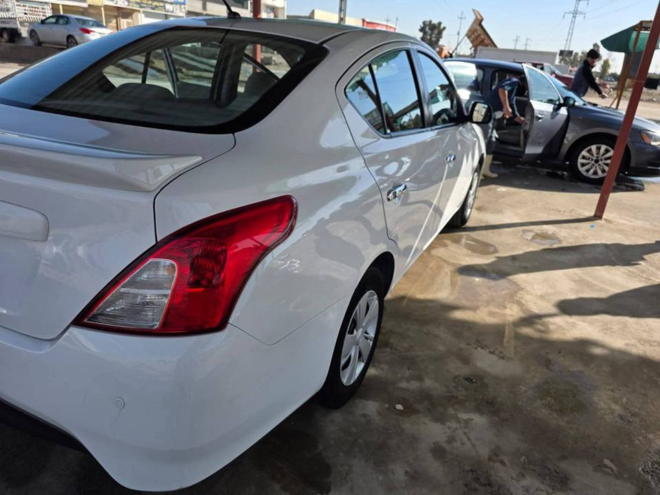 نیسان صنی لاكشمبای مودیل 2017
قطعتین صبغ سعر 75قفل‌یعنی 74میصیر
***********
*********** كركوك, العراق
