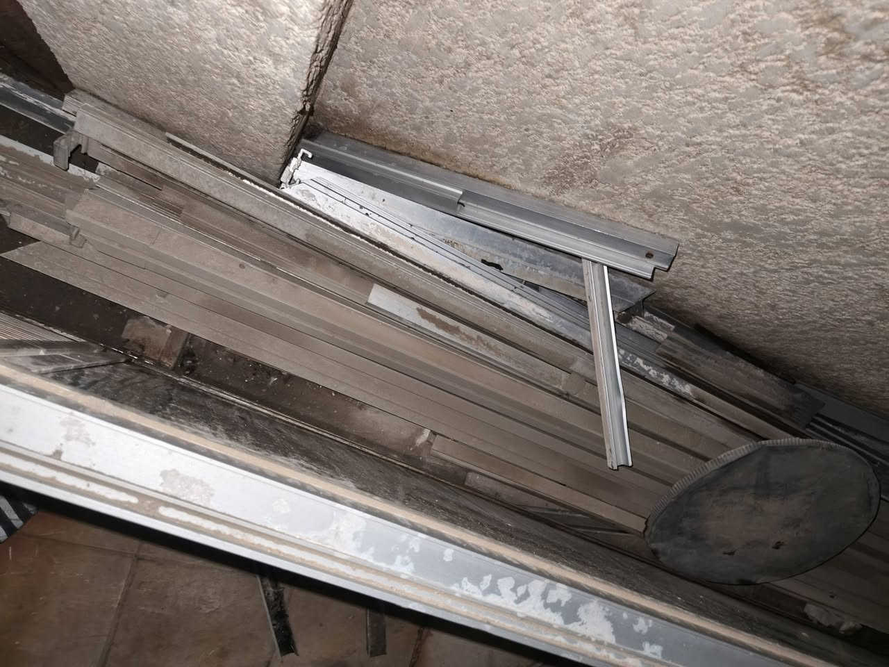 السلام عليكم اخوان هاذا الامنيوم النوع تركي 🇹🇷 مامستخدم بس تنضيف نوعيه حلو موجوده هاي الكميه حوالي 20-15 كيلو الي يريد يراسلني وينطيني سعره


**إذا كنت صاحب هذا الإعلان وتريد حذفه لأي سبب، رجاءا أرسل رسالة إلى الدعم الفني**