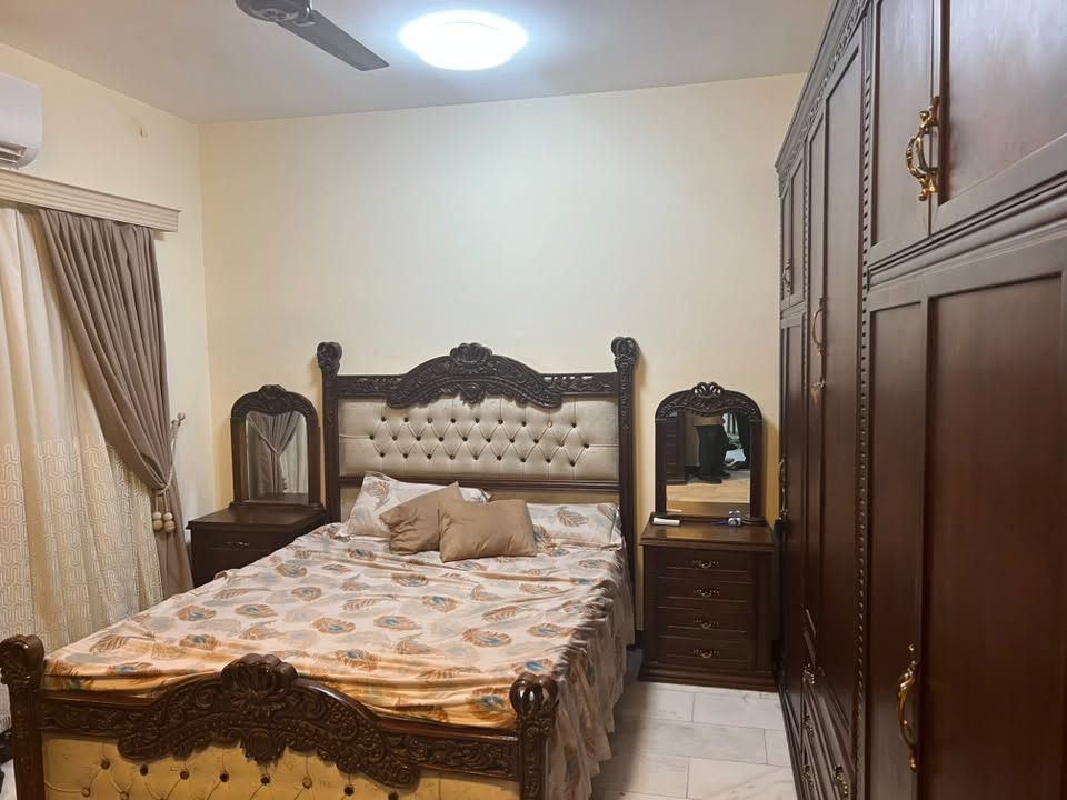 غرفه نوم جديده ونظيفه من الدرجه الممتازه سعر مليونين ونص مع المندر  *********** مكان بصره مجمع الامل
