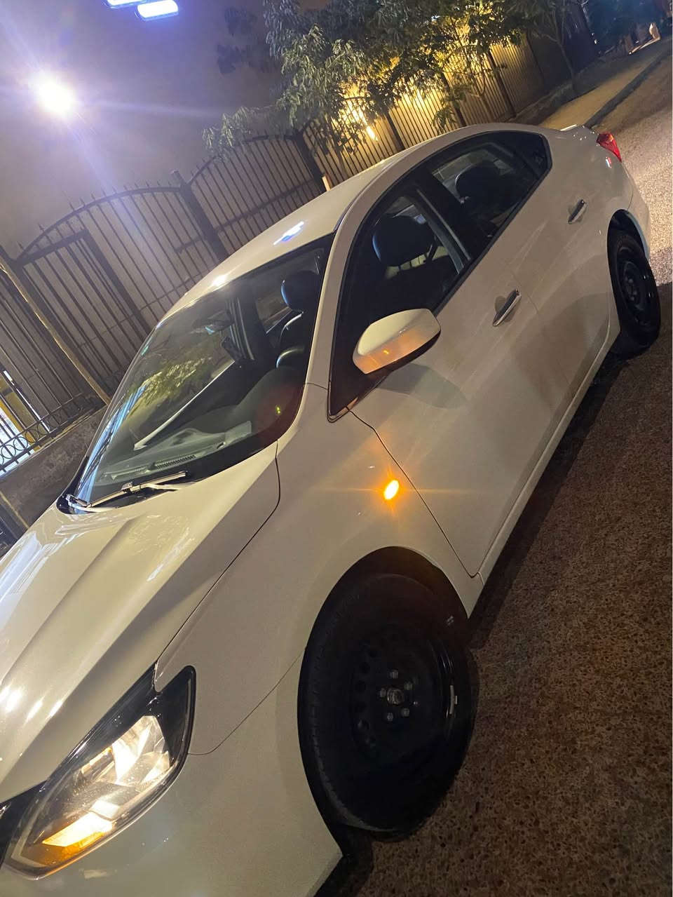 السلام عليكم نيسان سنترا موديل ٢٠٢٤ السيارة جديدة مكفولة شاشة كامرة مناقصهة اي شي رقم جديد سونار جديد بيع او مراوس حسب القناعة
السعر ١٣٧ وبيهة مجال 
الهاتف *********** بغداد, العراق
