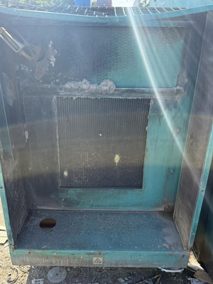 العنوان بغداد العبيدي شارع السينالكو 
***********
