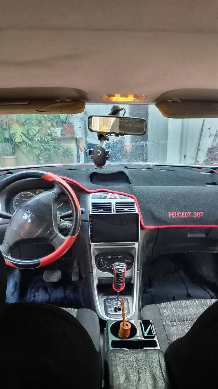 للبيع بيجو ٣٠٧ كير ومحرك شرط تبريد تدفئه فوول طخم تايرات جديد السعر ٦٠ وبيها مجال للاستفسار الاتصال ***********
