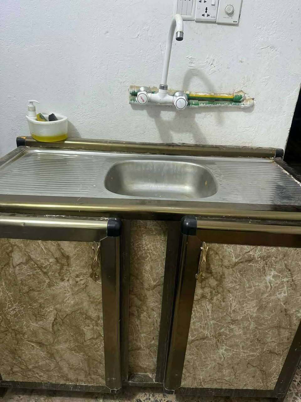 كاونتر ٣قطع ب١٧٥ وبيه مجال بسيط لشراي بابل مهندسين


**إذا كنت صاحب هذا الإعلان وتريد حذفه لأي سبب، رجاءا أرسل رسالة إلى الدعم الفني**
