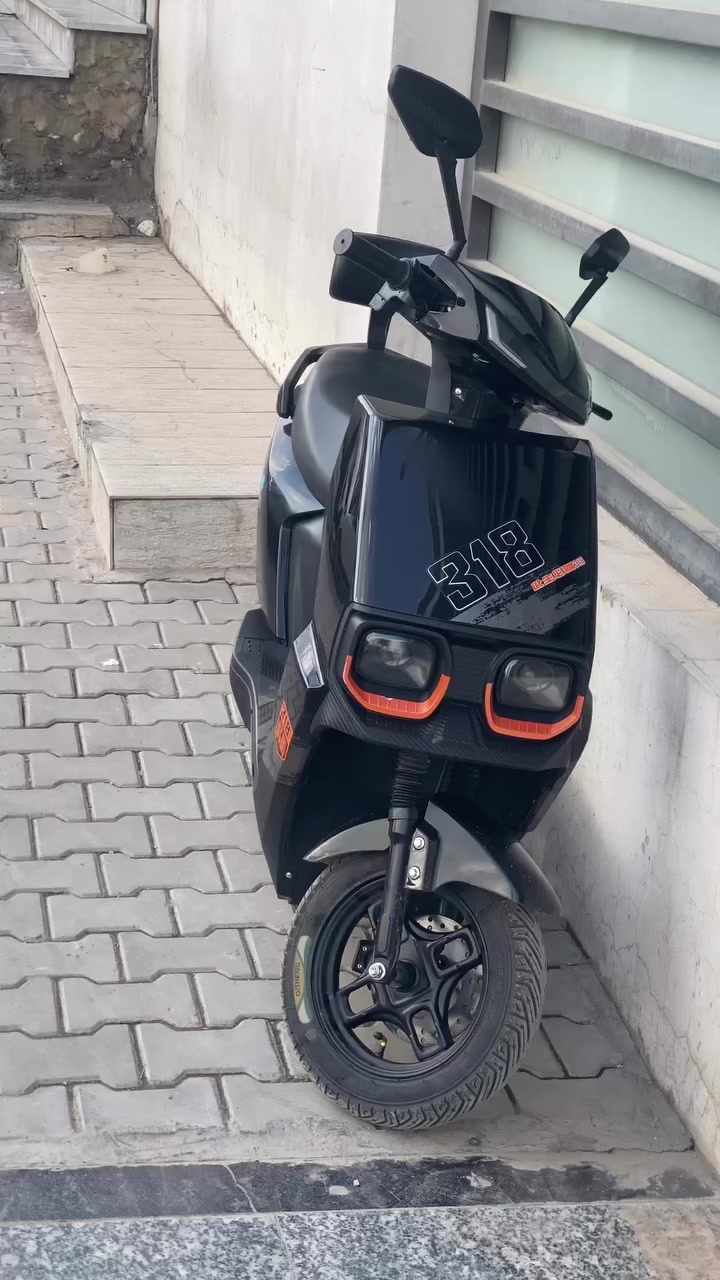 السلام عليكم خواتي عندي هذا الدراجه لبيع318
البطارية 5️⃣
الدراجه 3 نمر 
بيها نظام R

والدراجه حيل نضيفة 
والاستفسار على هذا الرقم ***********
المكان الموصل
