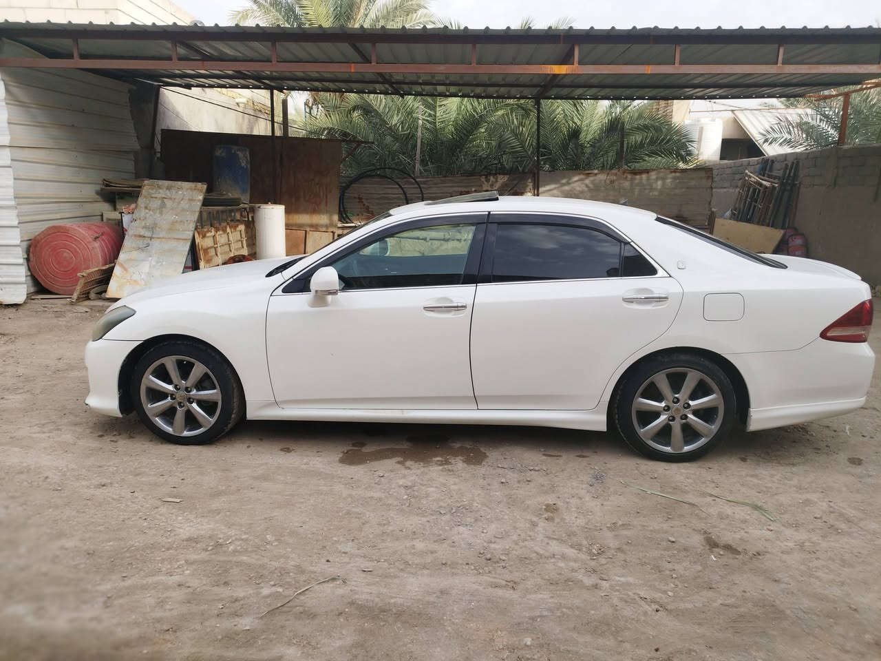 سلام عليكم
حوته الموديل 2009
موصفت فول 
محرك سته سلندر 
مكان ذي قار سوق الشيوخ 
السعر 75 ورقه 
الرقم ***********
